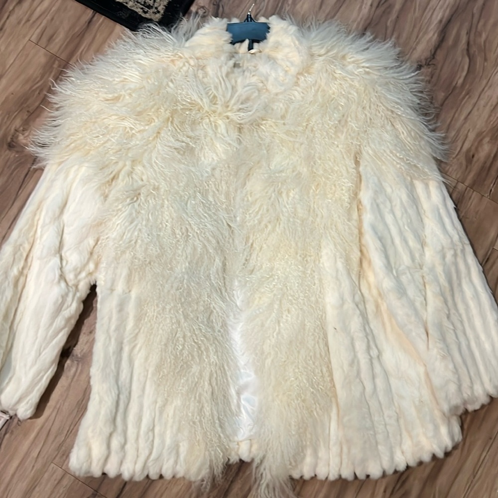 Gorgeous real rabbit fur coat size M ❤️❤️❤️